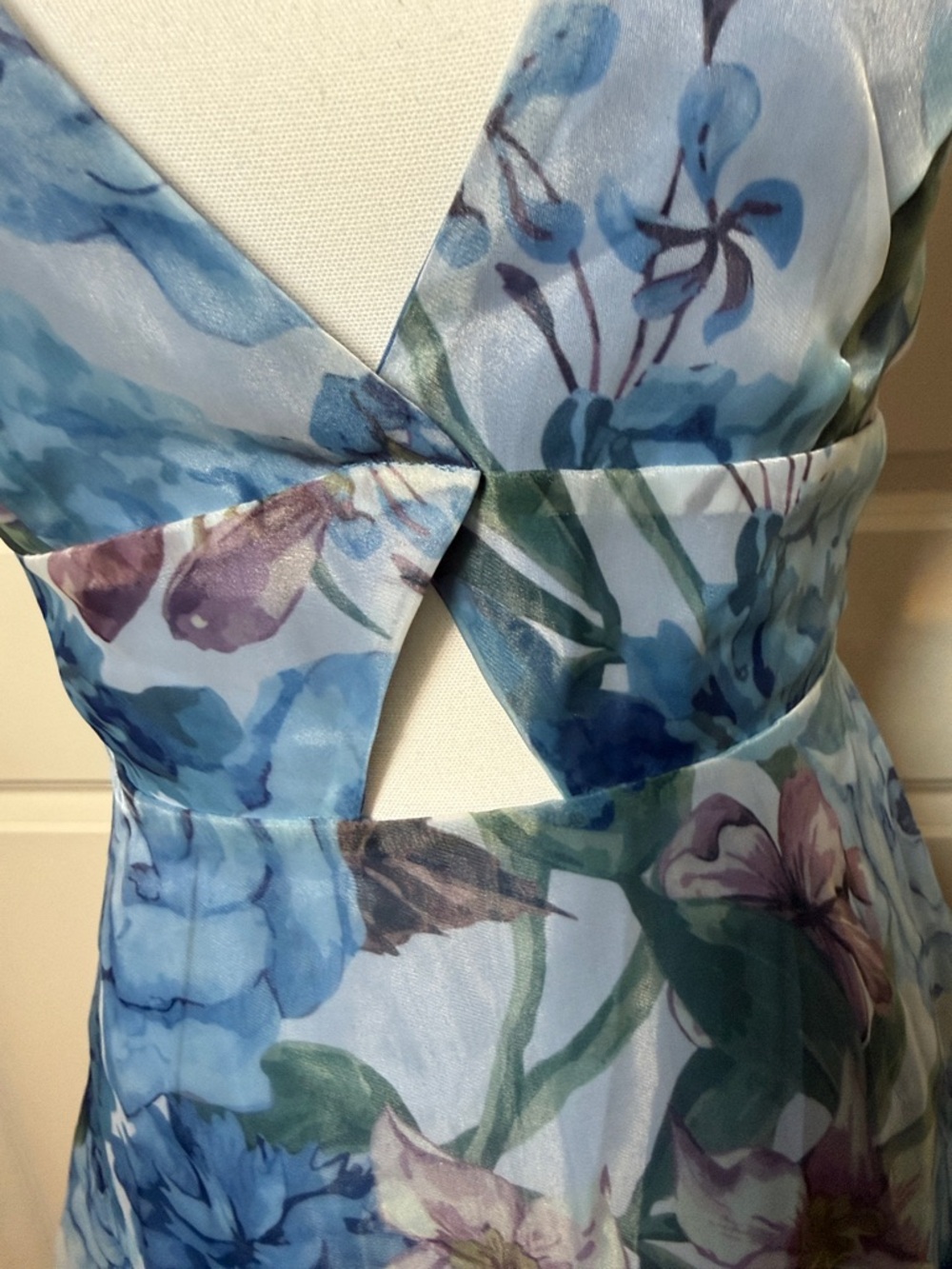 Lulu's Blue Floral V-Neck Cutout Spaghetti Strap Maxi Dress - Picture 3 of 11